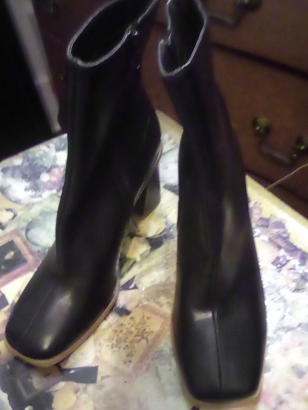 Source Unknown Black Square-Toe Ankle Booties with Block Heel